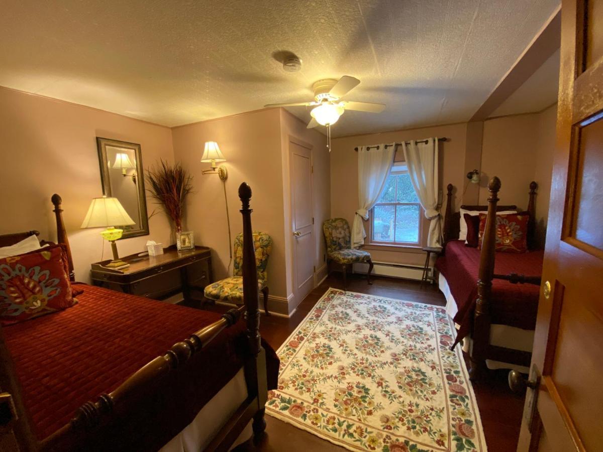 Follansbee Inn North Sutton Экстерьер фото